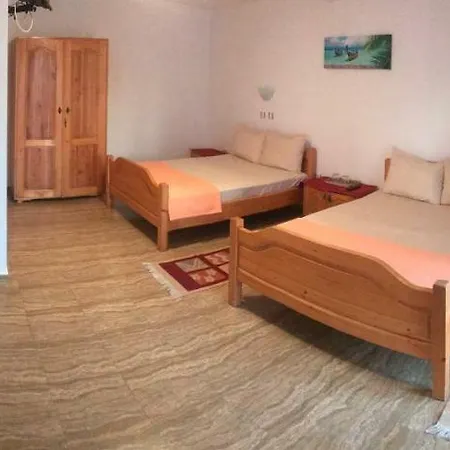 Vila Acelya Pensiune *